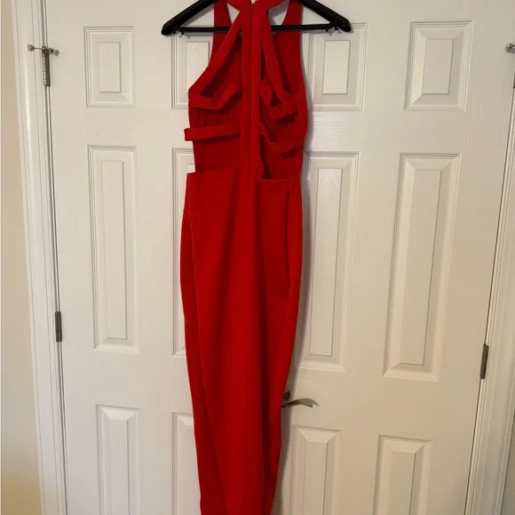 Elegant Sleeveless Red Midi Sheath Dress - Picture 2 of 5